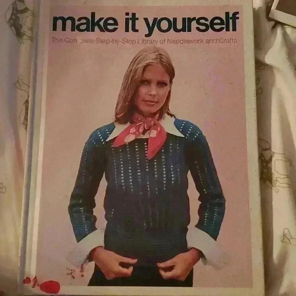 Make it yourself volume 1 - Picture 1 of 3